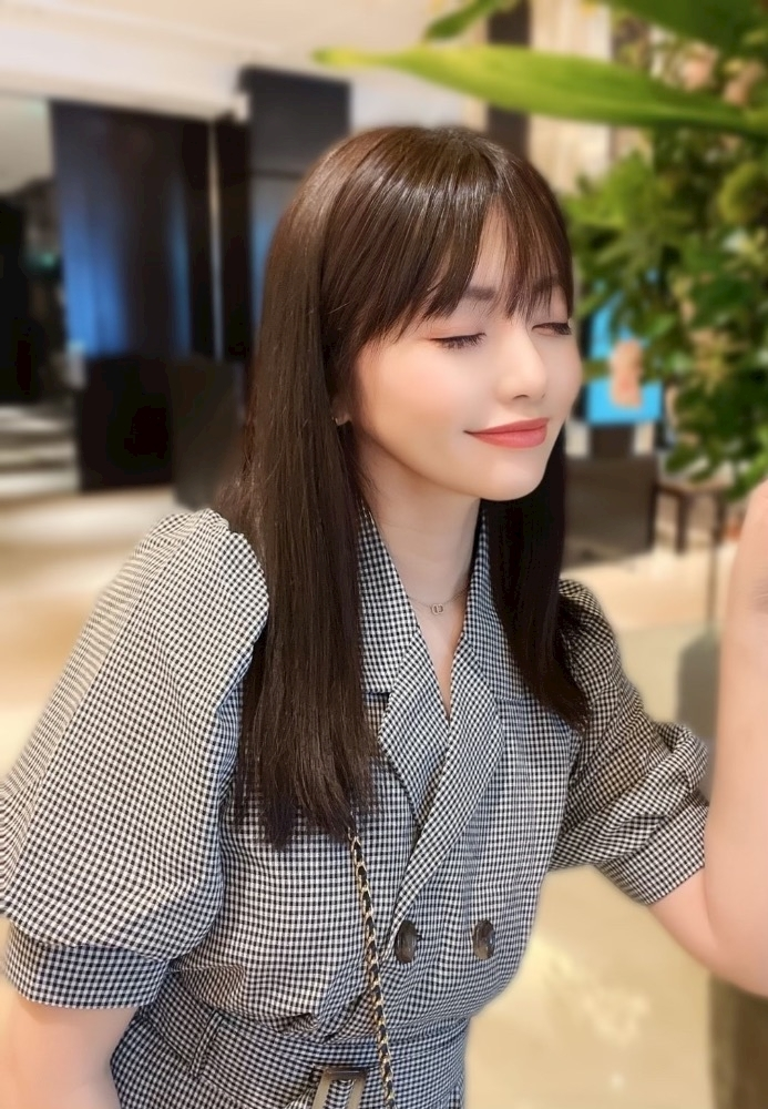 妃 えりな
