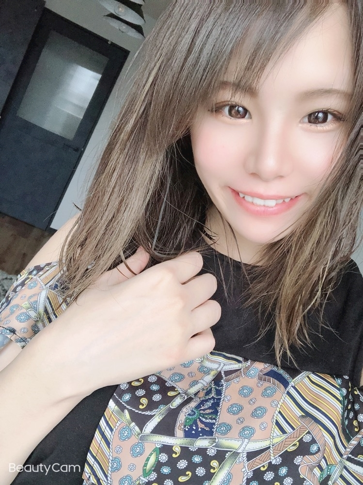 亜紗倉 しづか