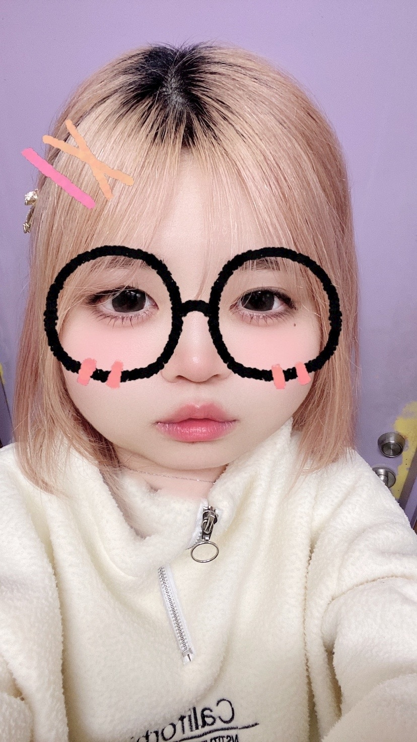 美吉 アユム