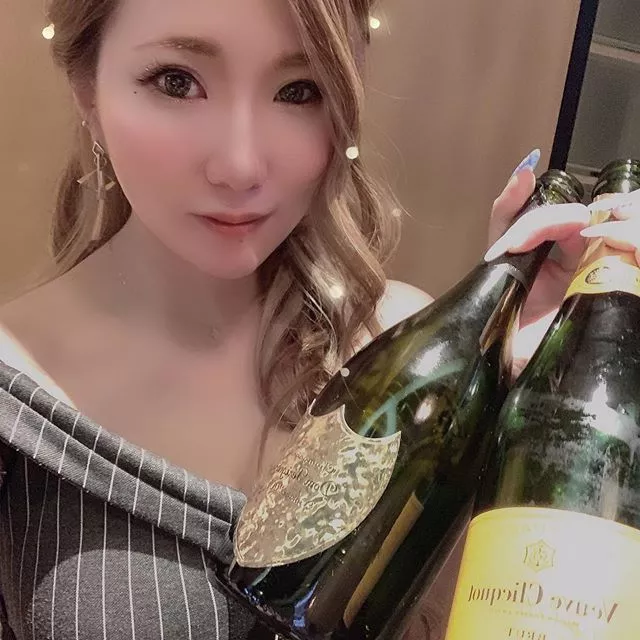 海咲  佑奈