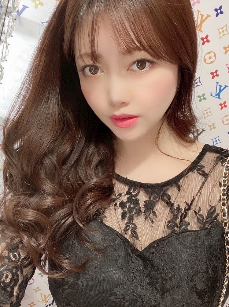 妃 えりな