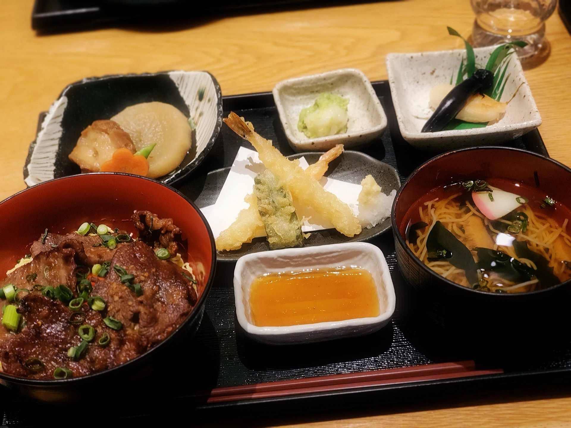 荒木 ナツミ