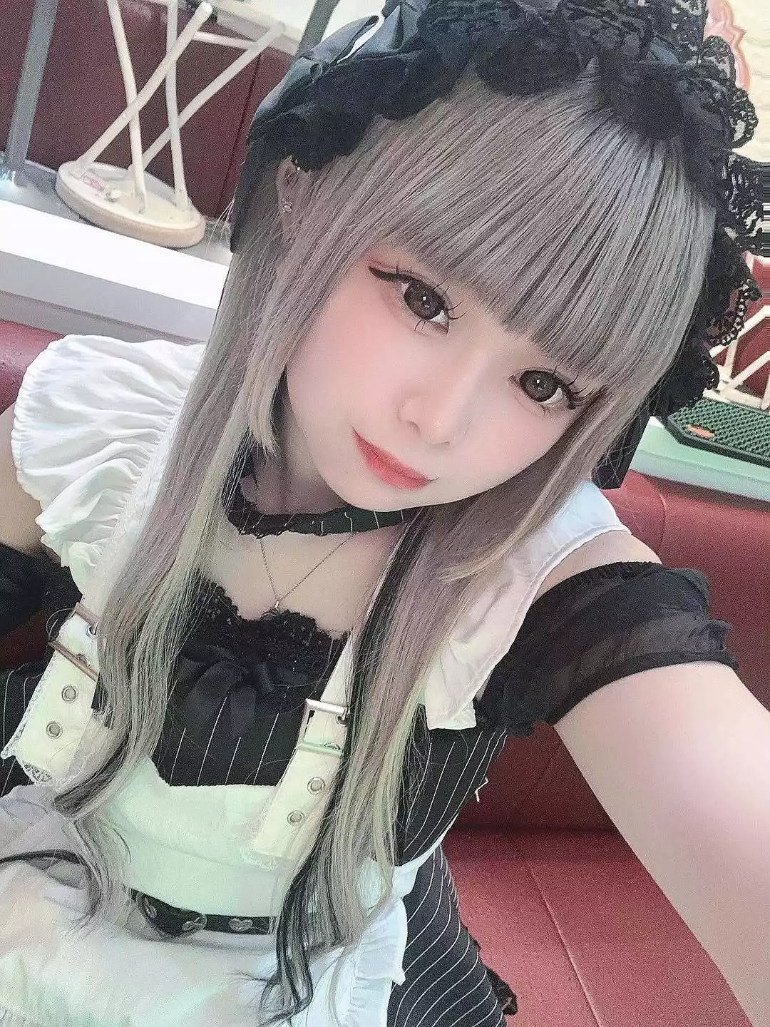 にこ
