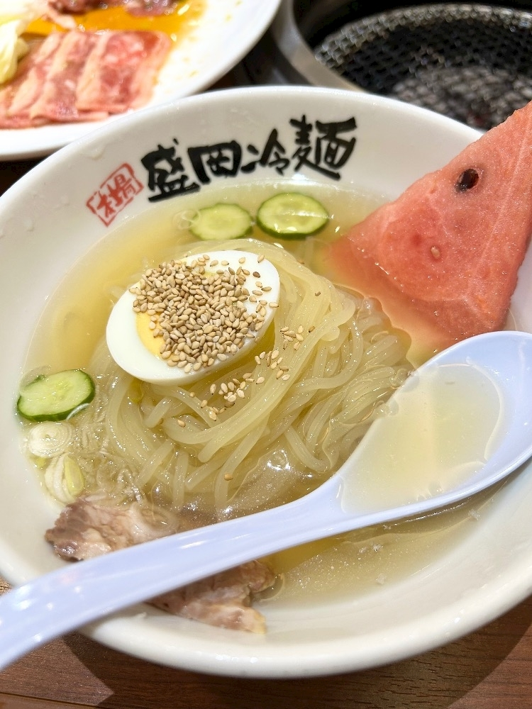 みあ