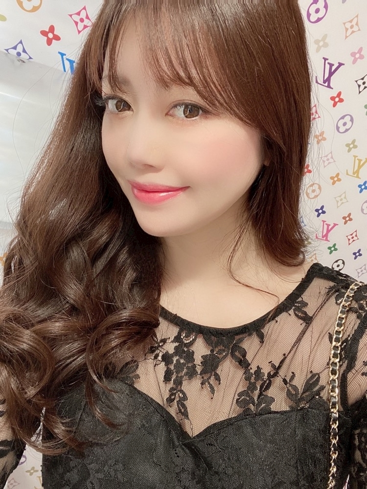 妃 えりな