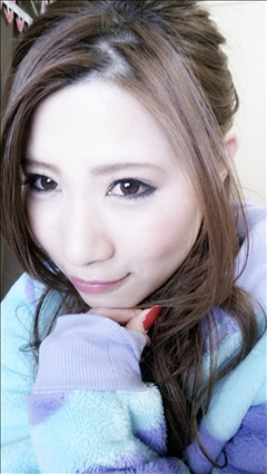 愛羽 仁美