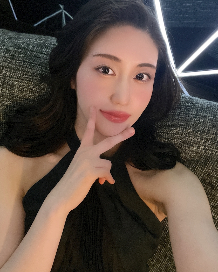 泉 りさ