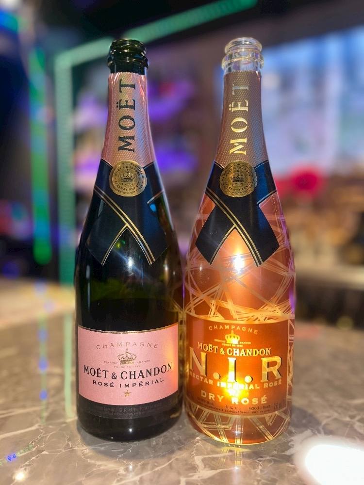 かびるんるんさわ