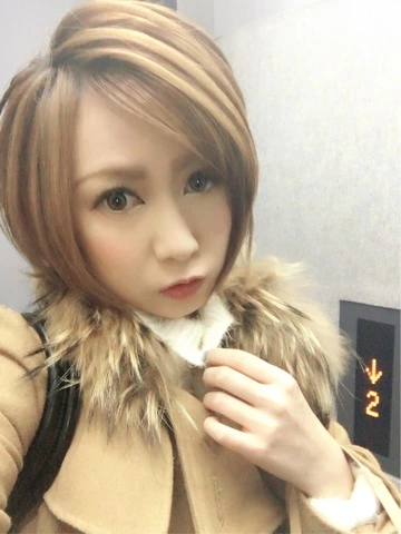 蓮見 リア
