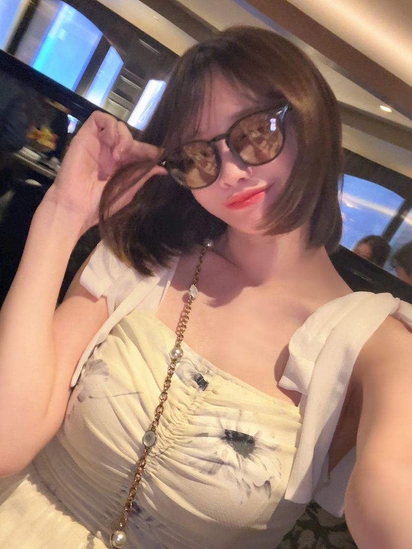 葉月 りほ