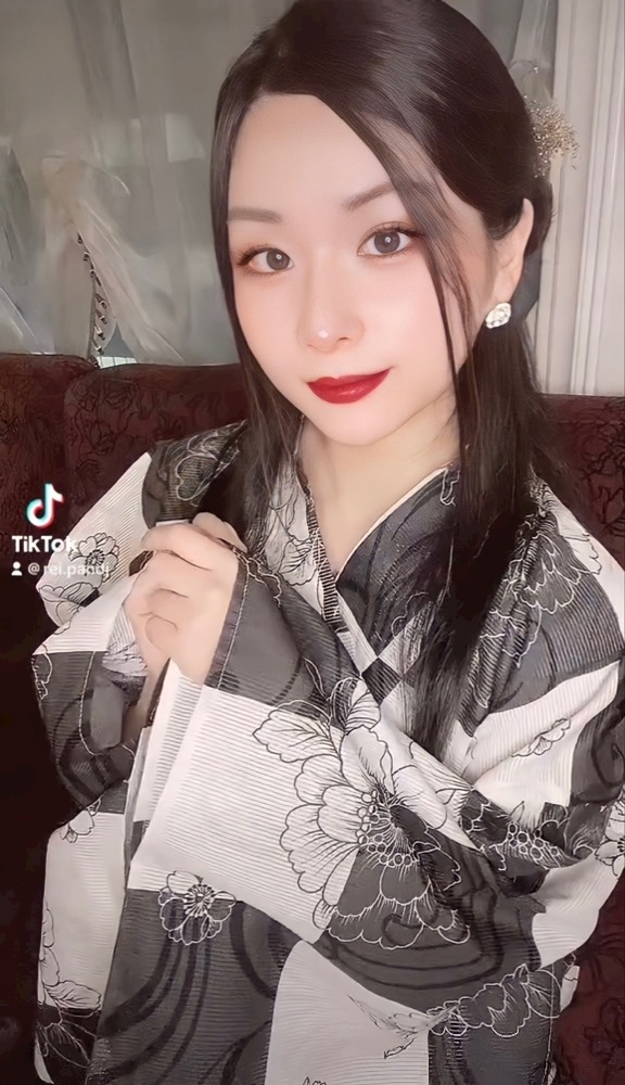 華宮 れい