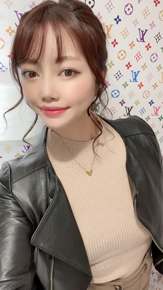 妃 えりな