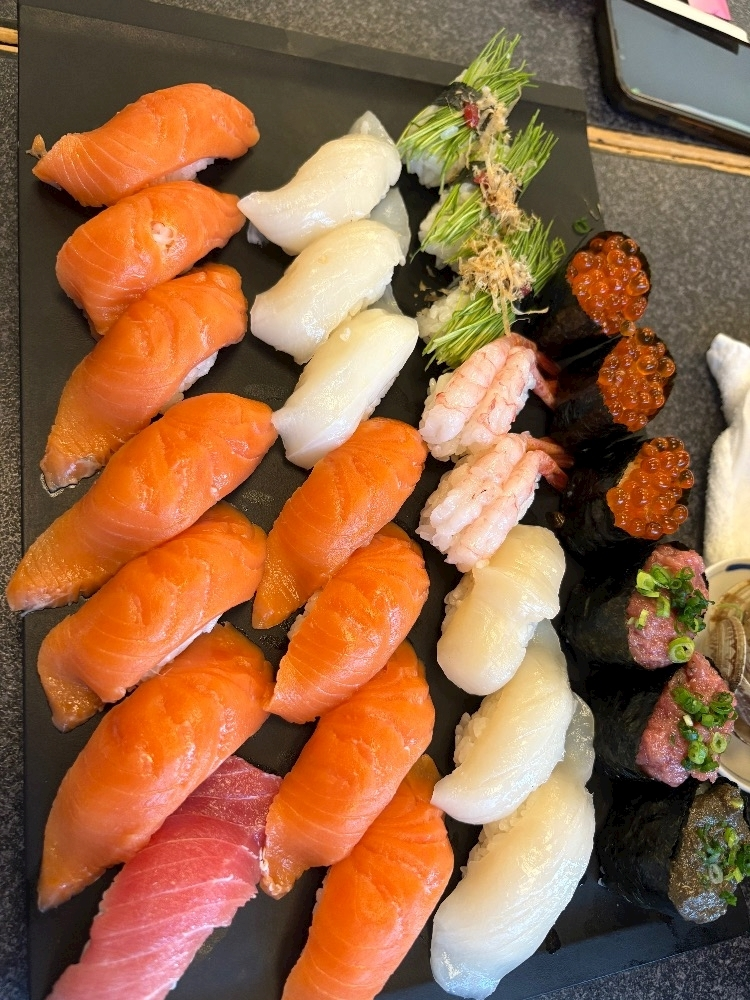 佐野 エマ