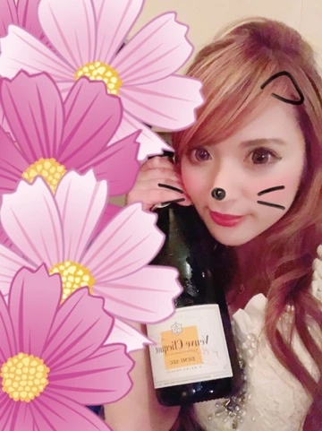 一咲 エム