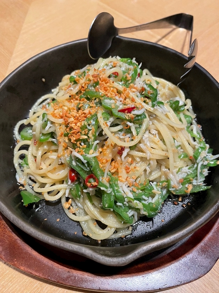 朝倉 しおり