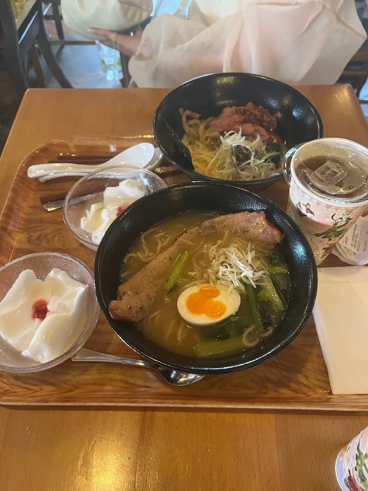 みあ