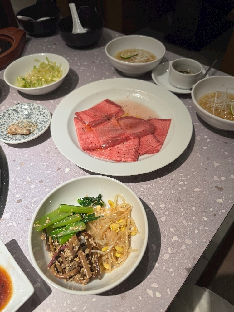 佐野 あみ