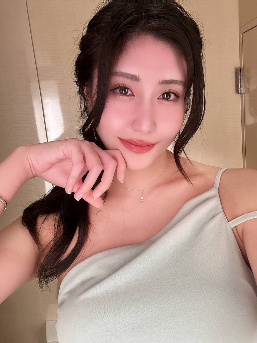 泉 りさ