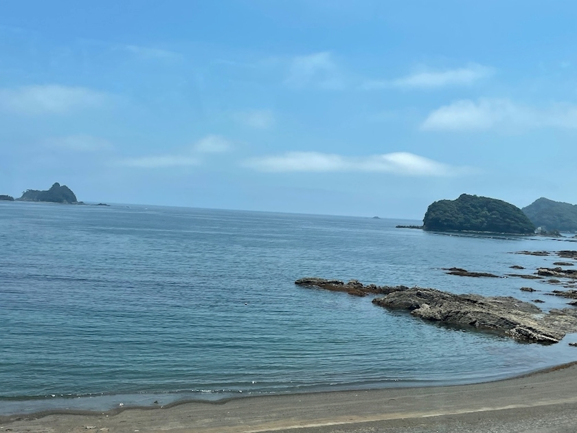 朝倉 しおり