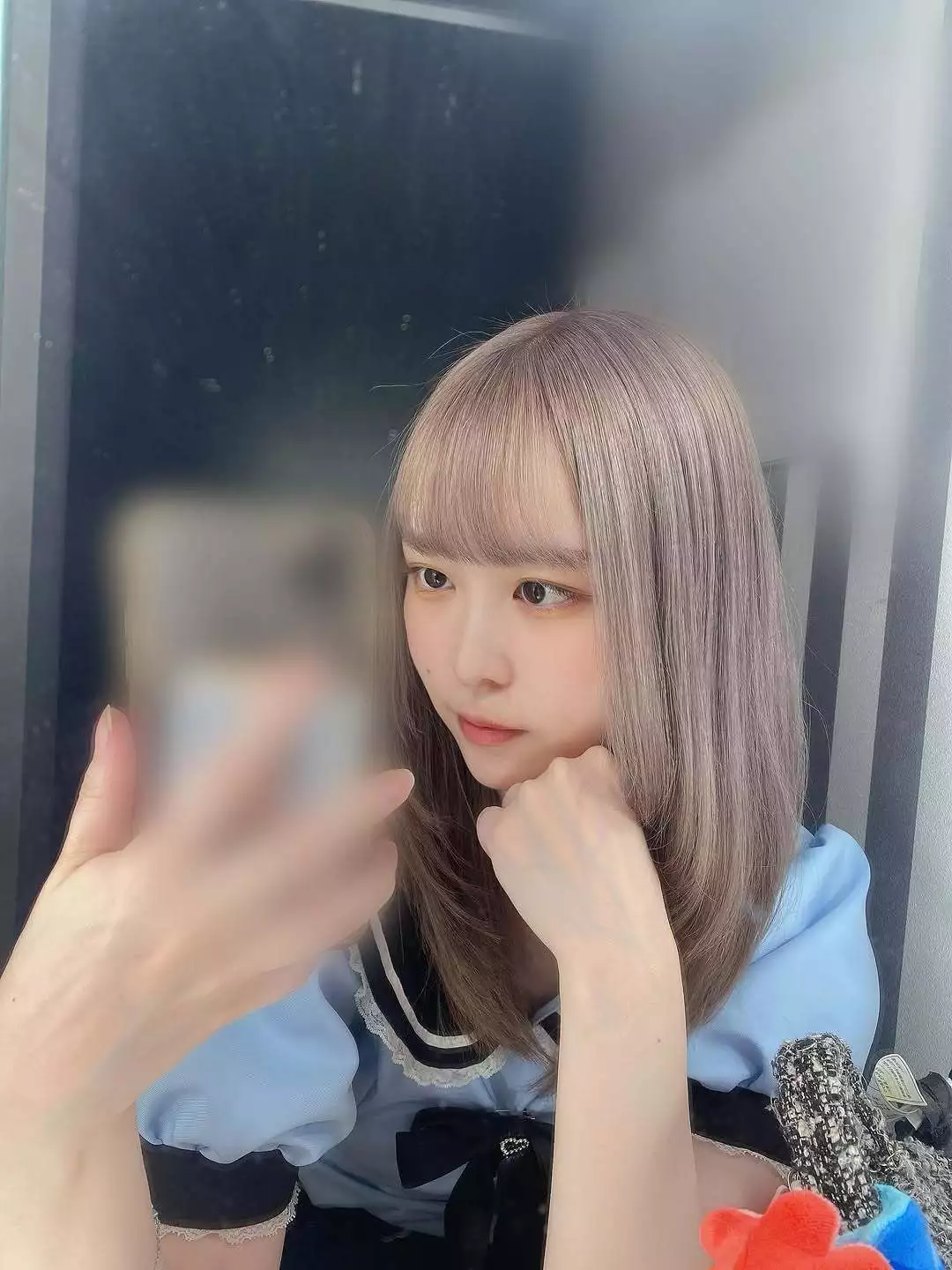 にこ