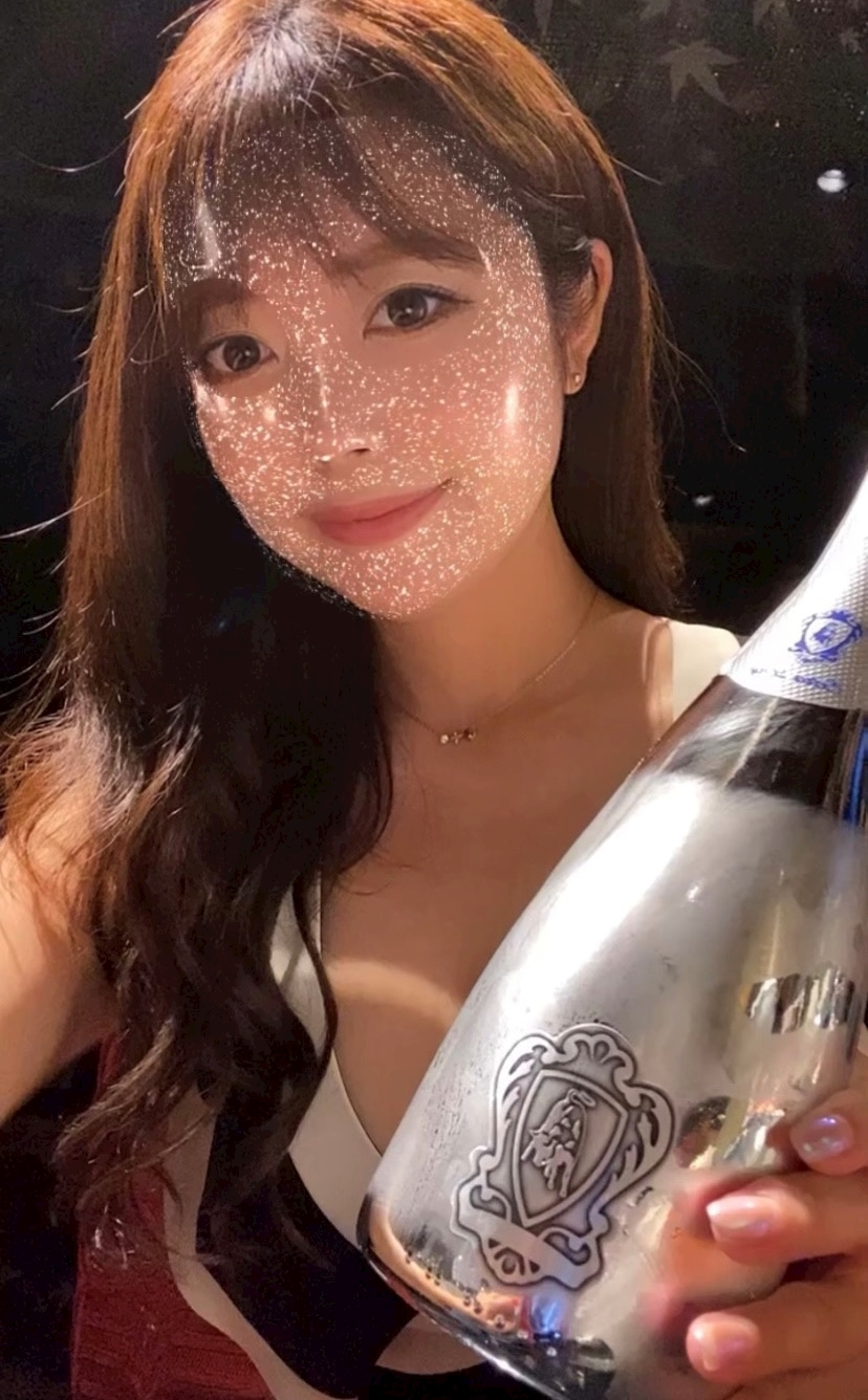 妃 えりな