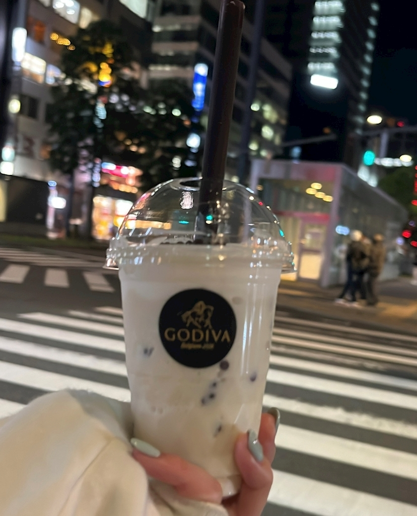乙川 ゆあ