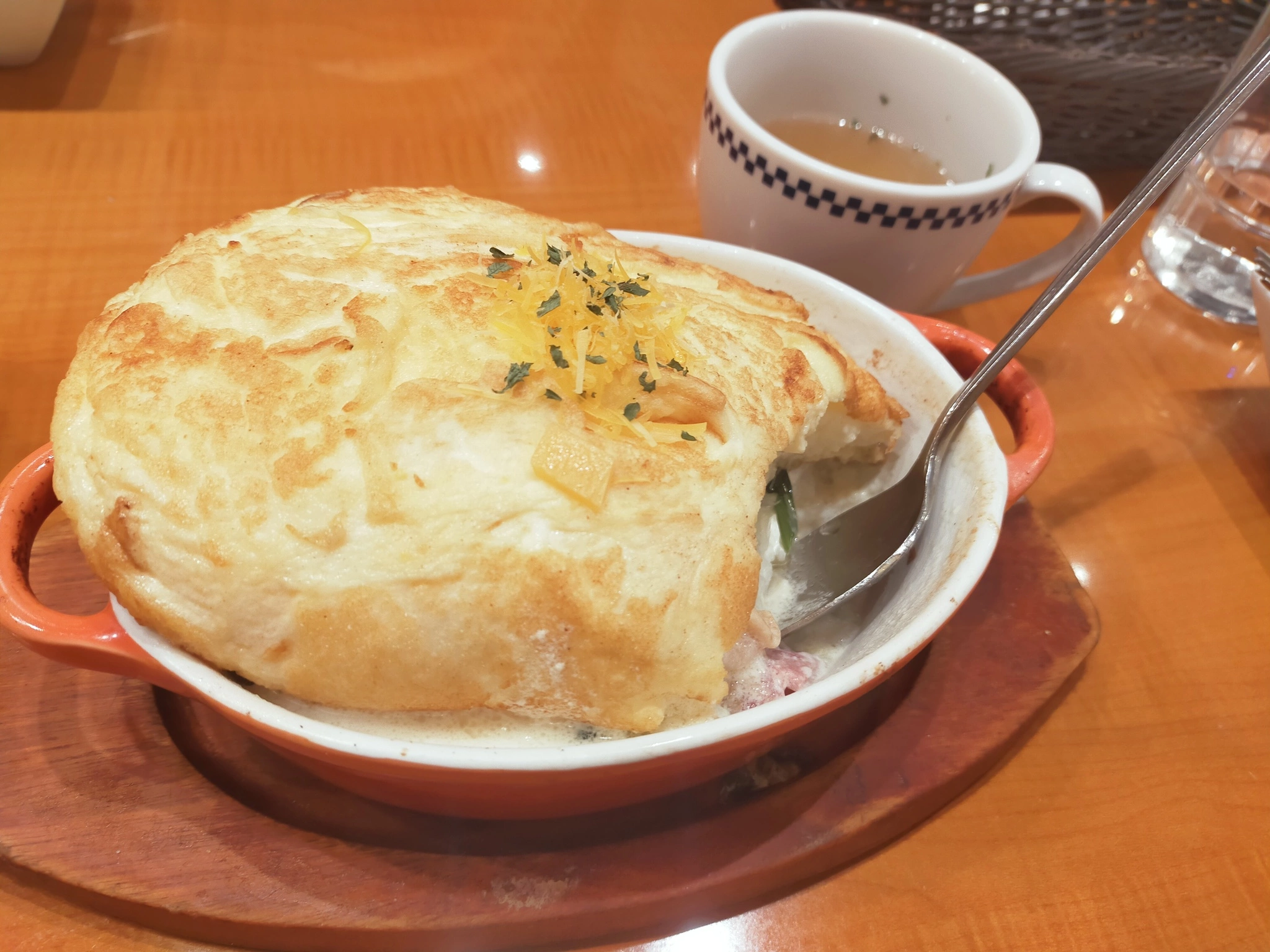 つき