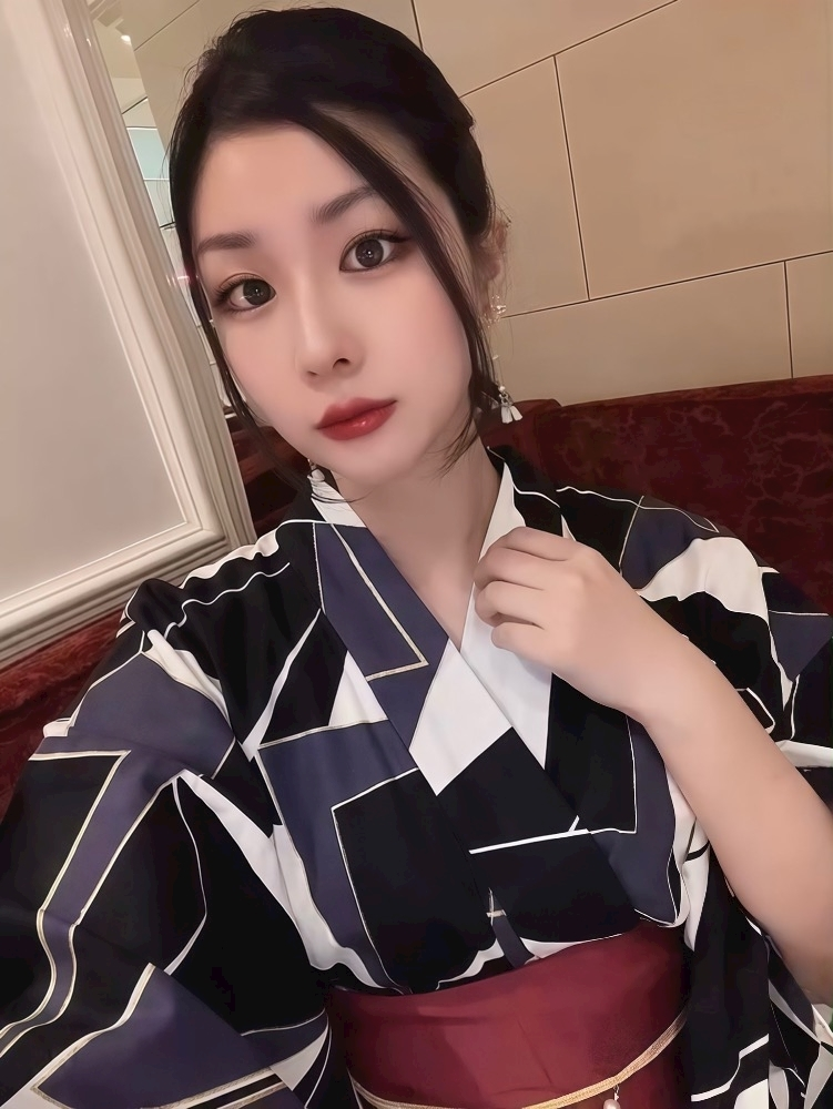 華宮 れい
