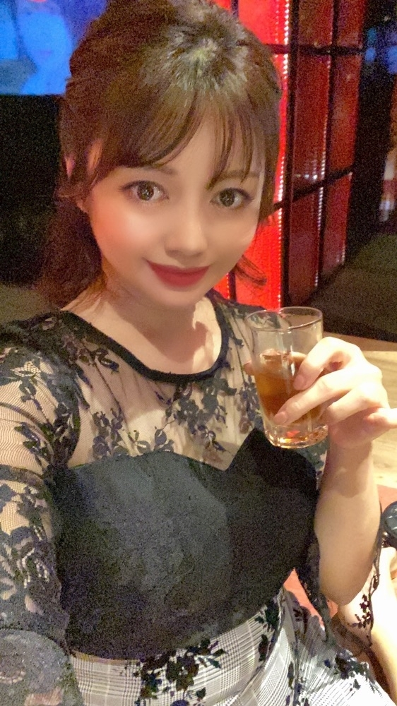 妃 えりな