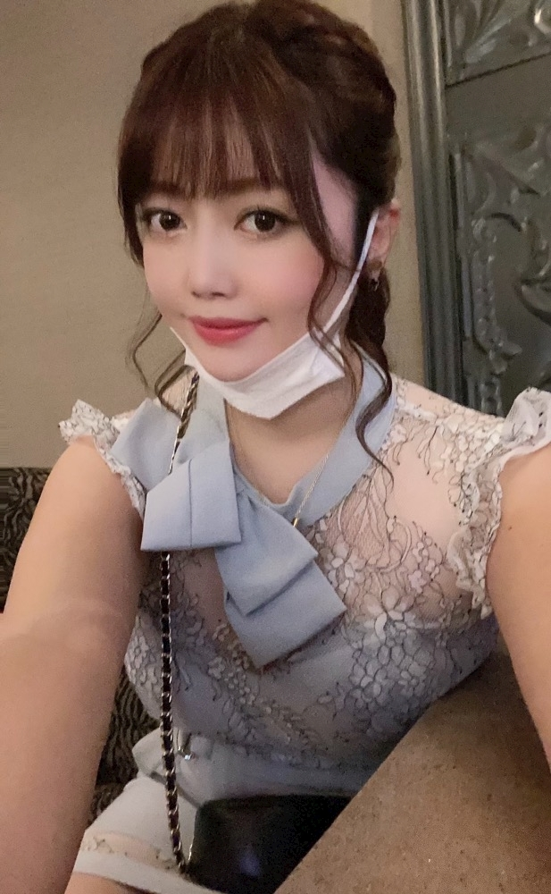 妃 えりな