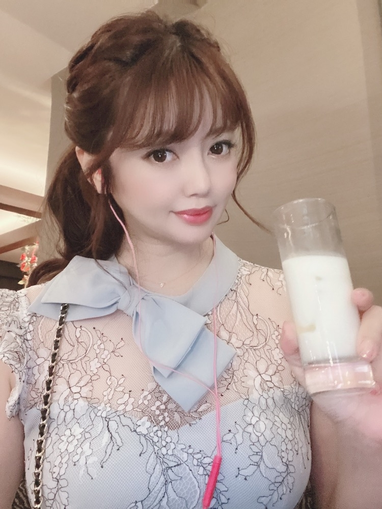 妃 えりな