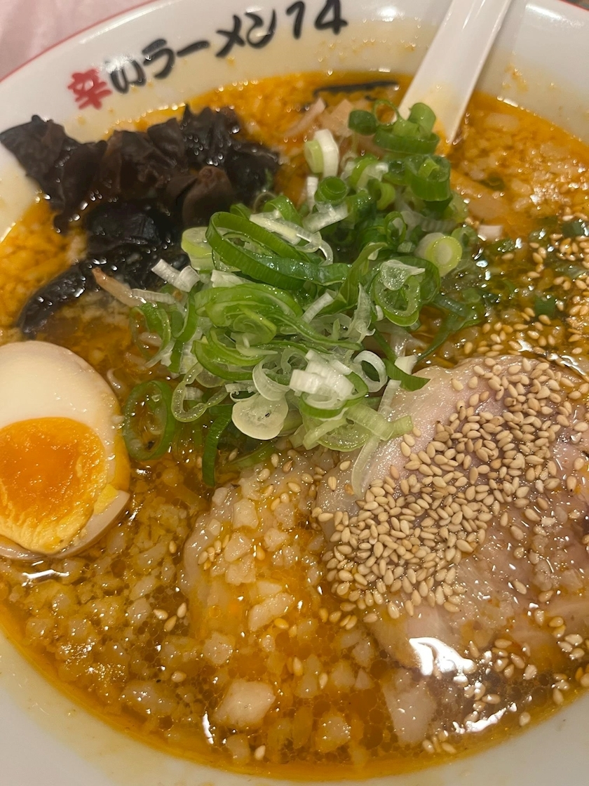 黒輝 りさ