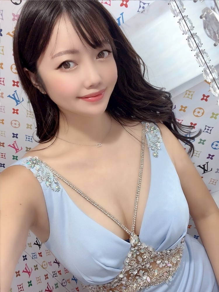 妃 えりな