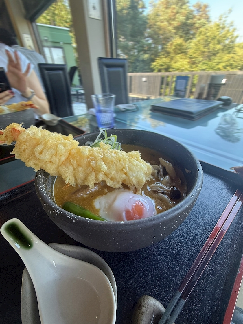葉月 りほ