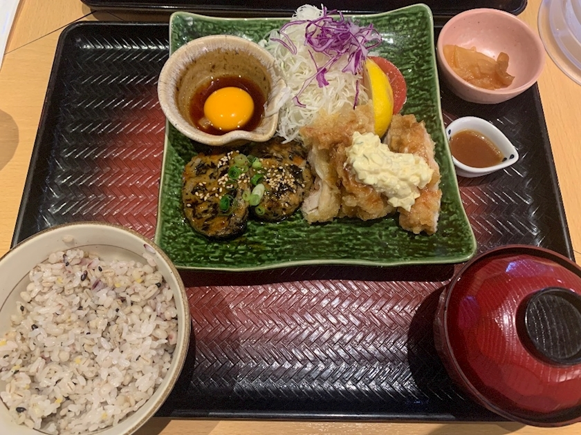 あいな