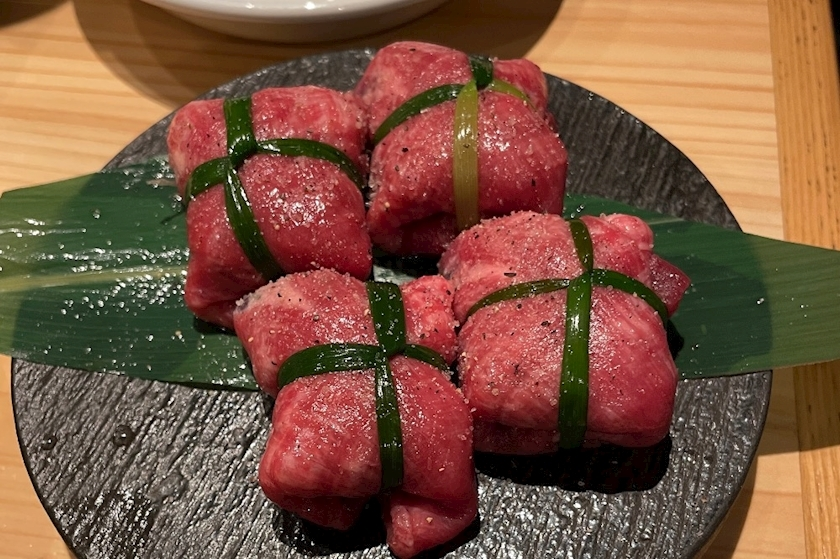 愛羽 仁美