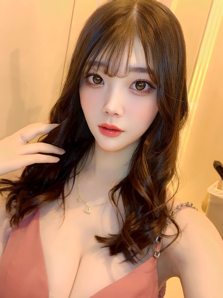 三鷹 真綺