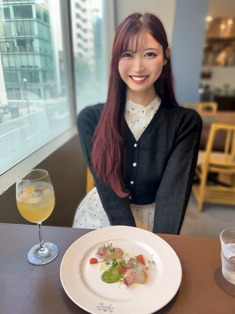 美波 ななみ