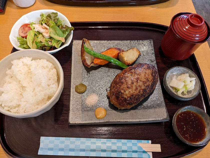涼宮 しずか