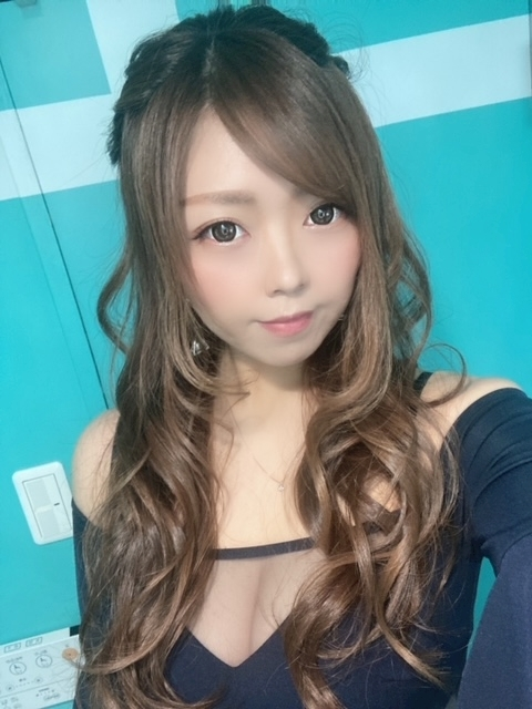 夏樹 あや