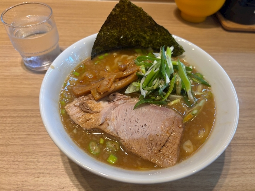 めい