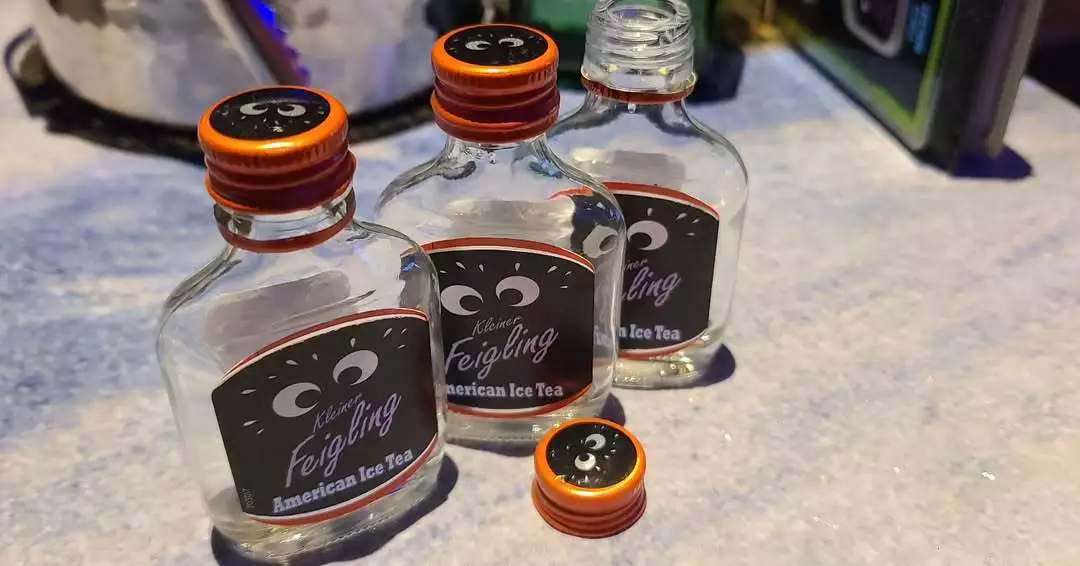 八吹 唯菜