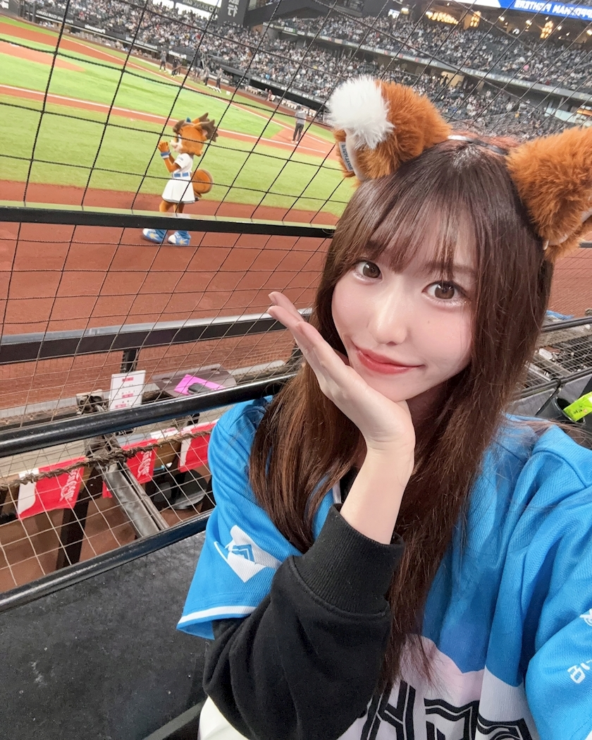 天乃 りさ