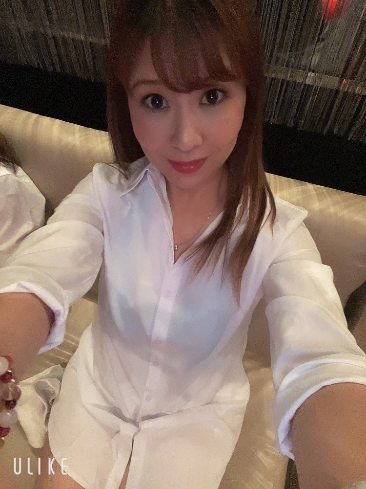 朝倉 しおり