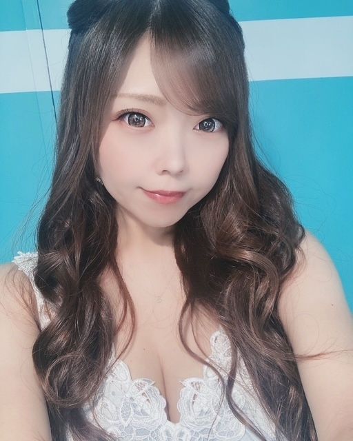 夏樹 あや