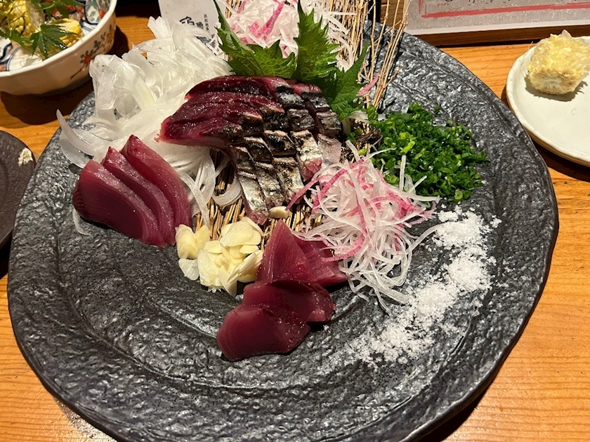 麗日 ひな
