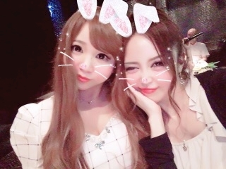 あきな
