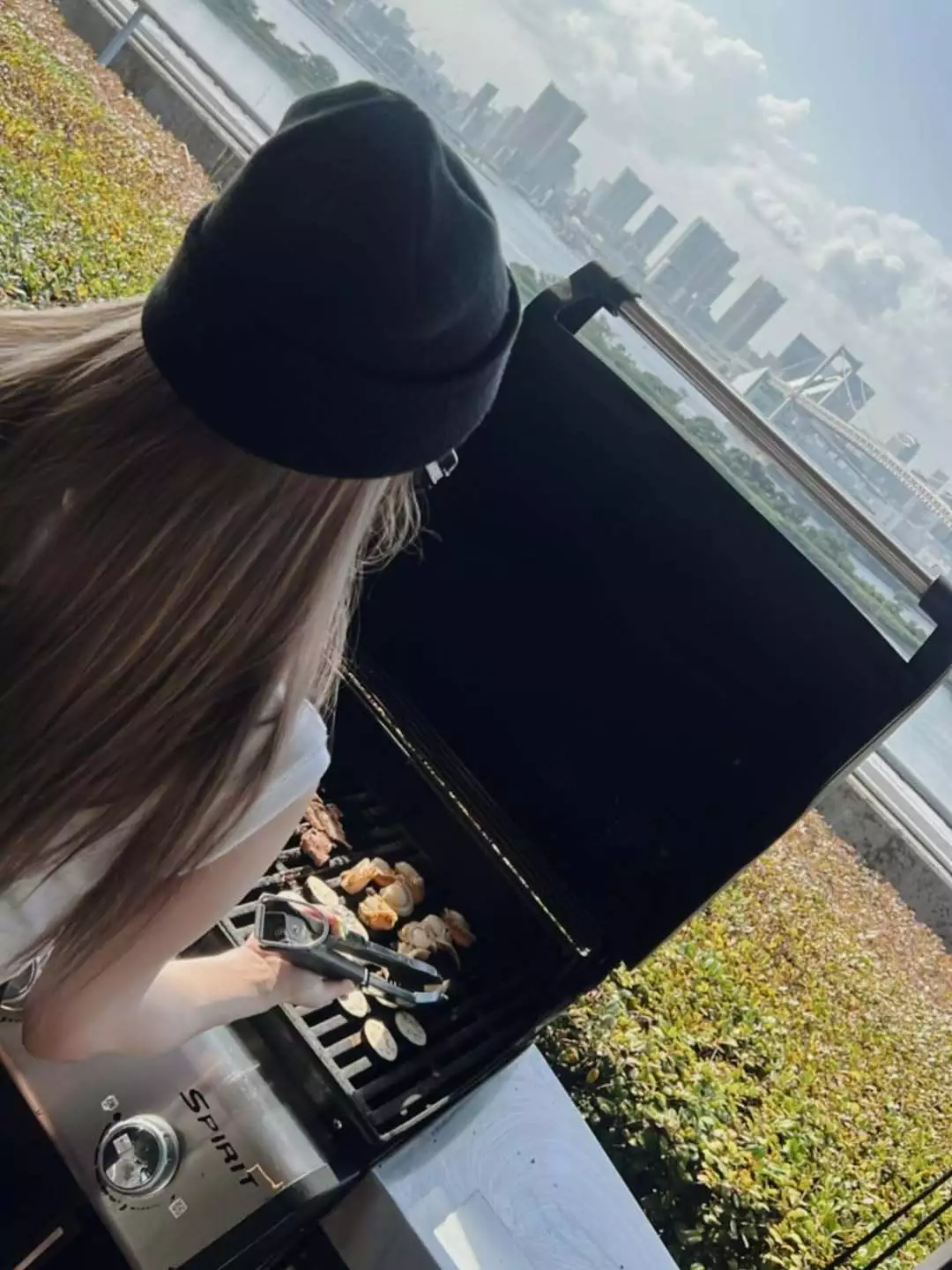 芹奈