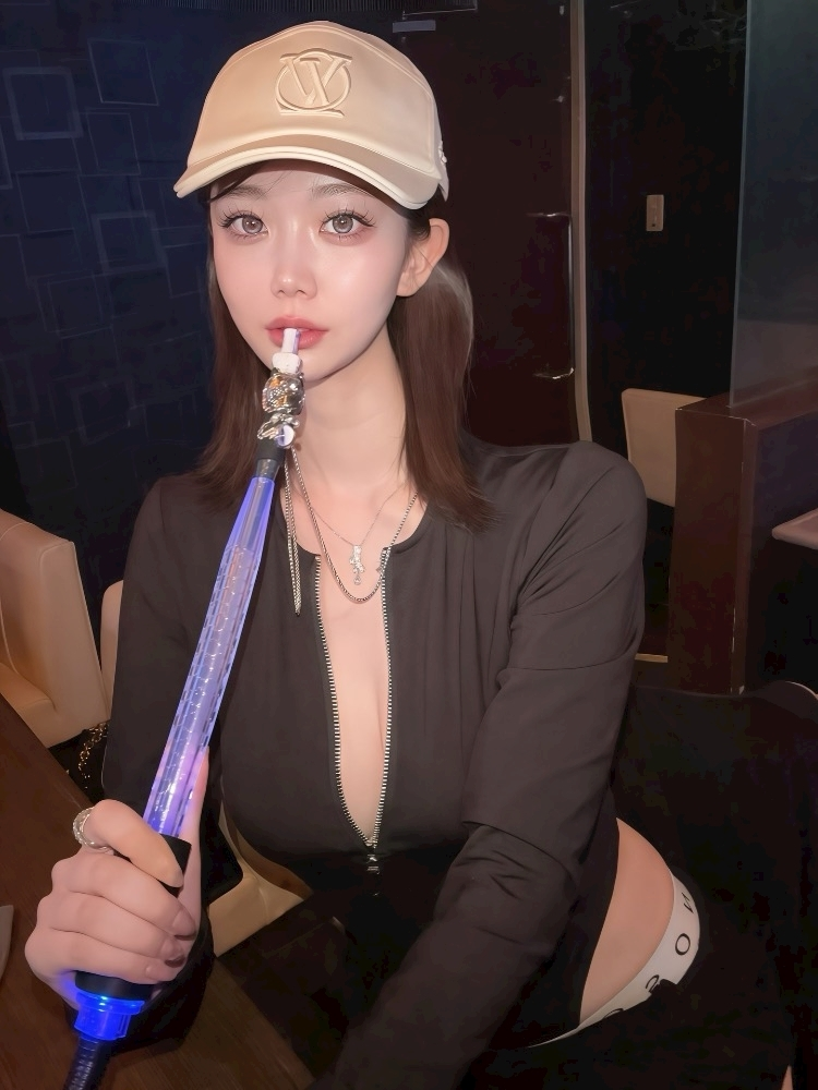 三鷹 真綺