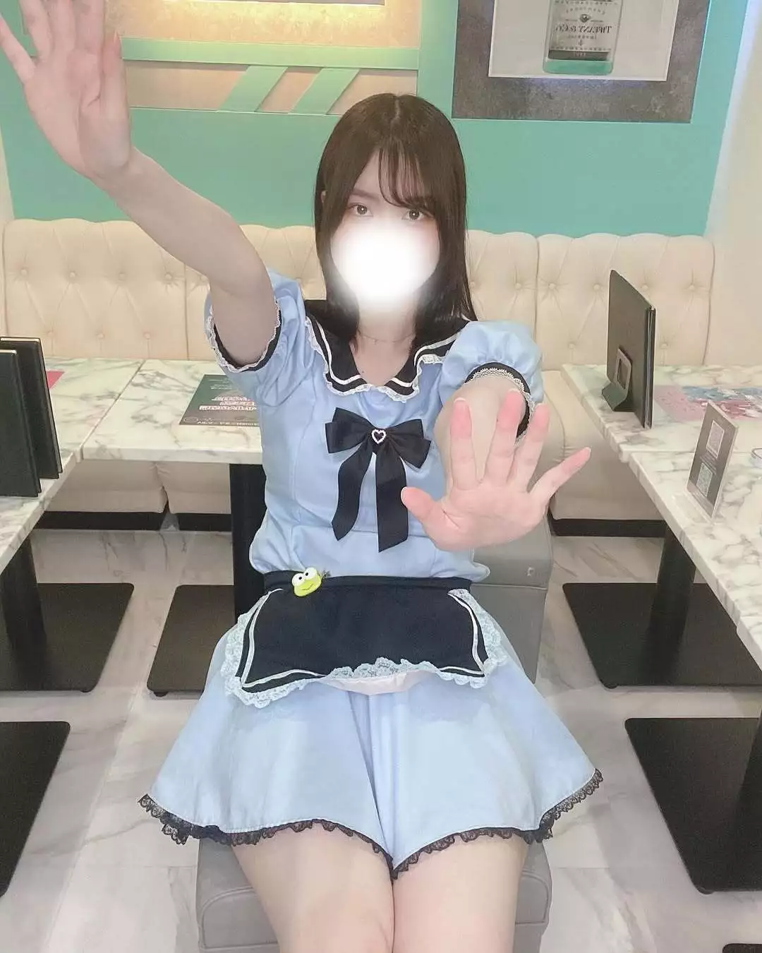 にこ
